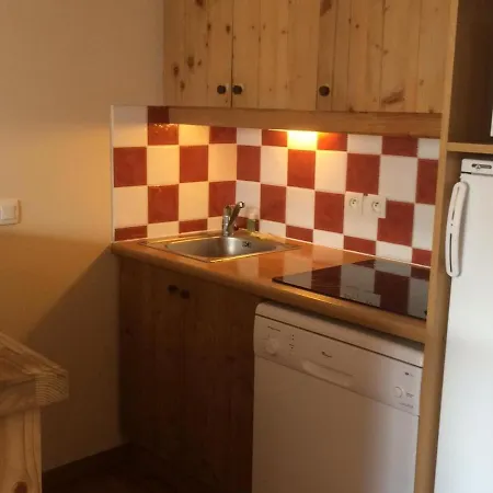 Apartment 3 Pieces 6 Pers Avec Parking, Balcon, Expose Ouest - Fr-1-263-222 *